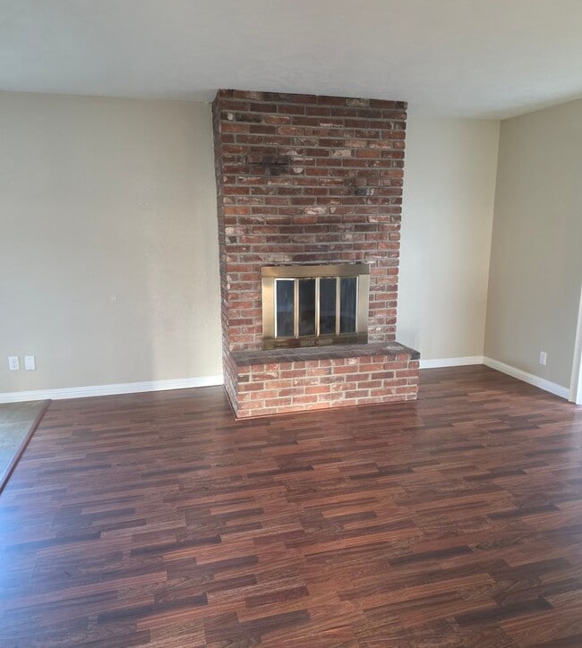 Building Photo - Northwest home