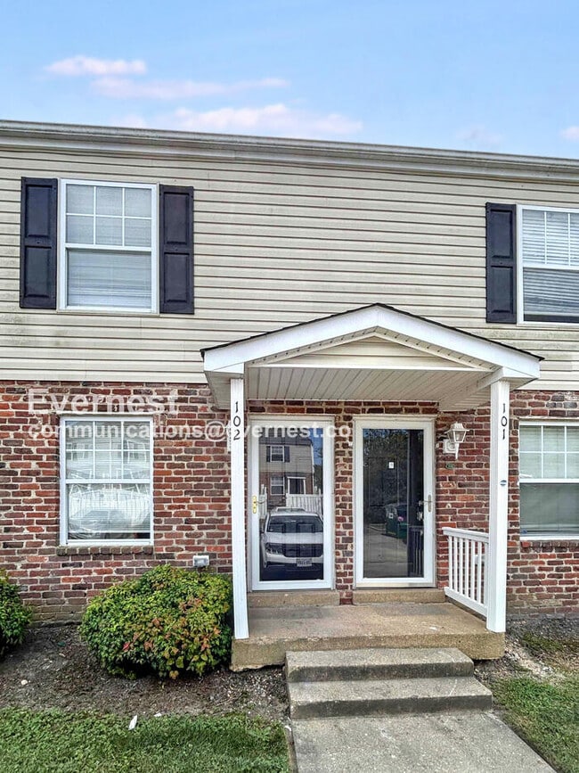Building Photo - 3513 Briel St