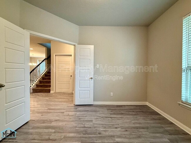 Foto del edificio - 2046 Rhesus Vw