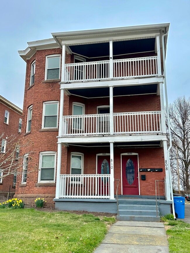 Building Photo - 808 Capitol Ave