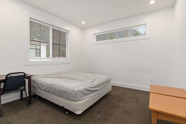 Building Photo - 63886 Beech AvenueA