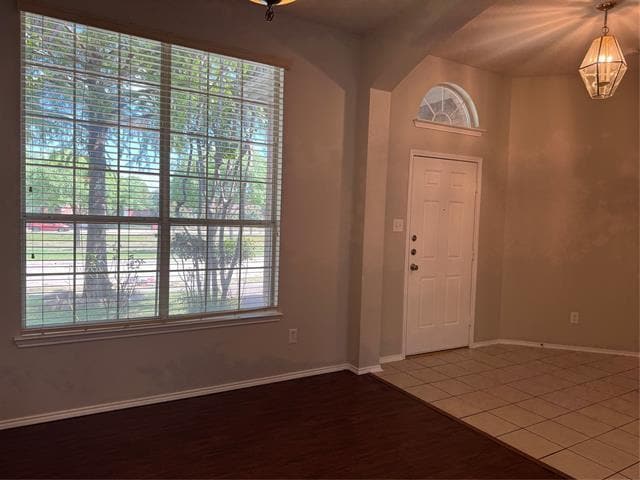 Building Photo - 5913 Big Pine Dr