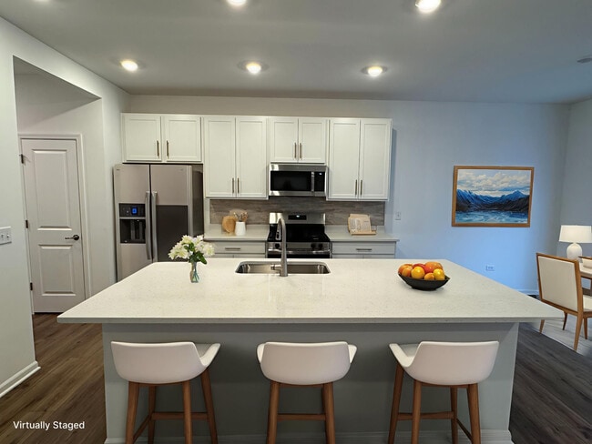 Building Photo - 15149 S Hepworth Pl