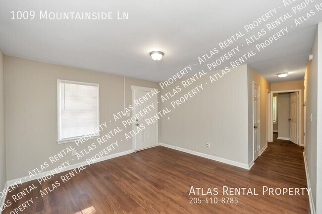 Foto del edificio - 1009 Mountainside Ln