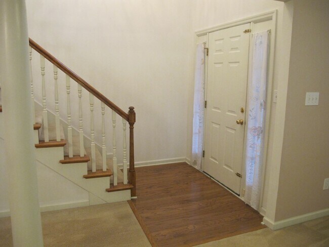 Foto del edificio - Spacious home in nice Evans neighborhood  ...