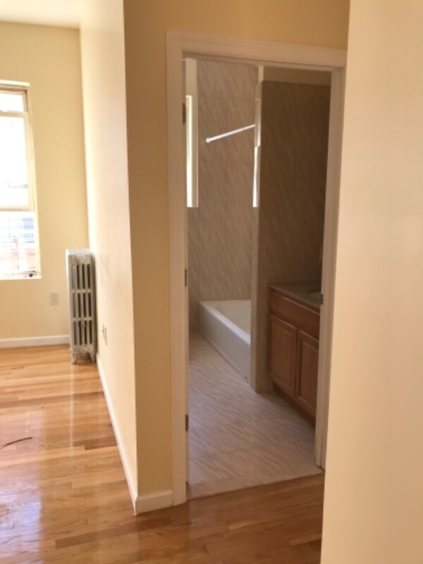 Building Photo - 1 Croes Ave