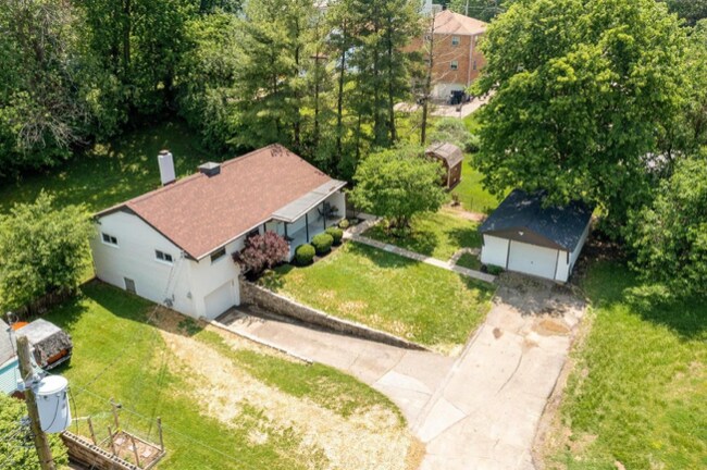 Building Photo - 3574 Marydell Pl