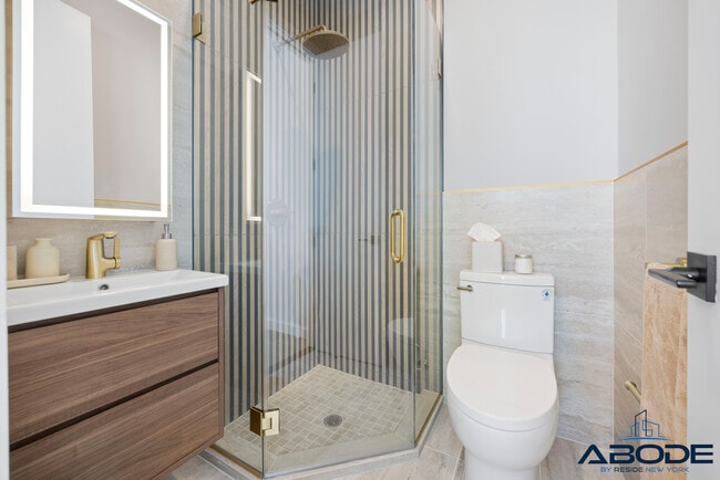 Building Photo - Baltic House