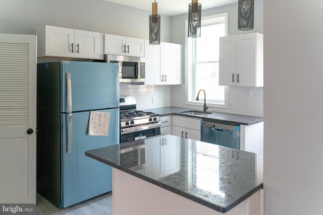 Foto del edificio - 5530 Upland St
