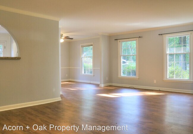 Building Photo - 3 br, 2 bath House - 2640 Barwick Dr.