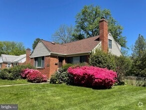 Building Photo - 6642 Kirkley Ave
