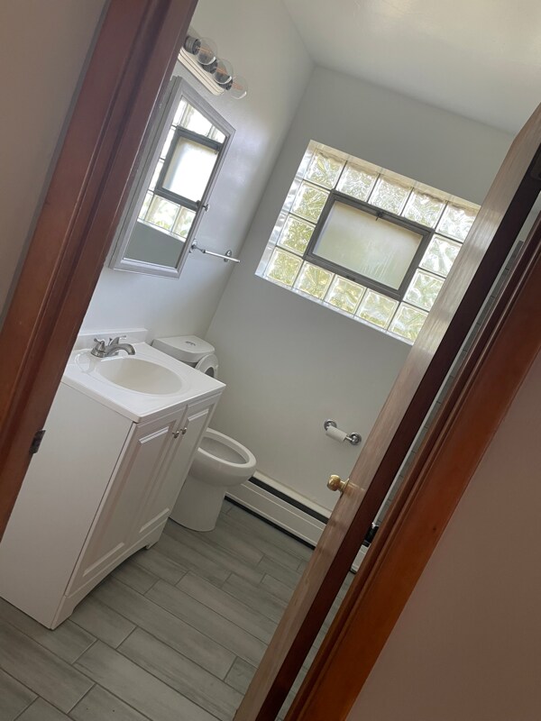 1135 Linden Ave Unit 2, Bellwood, IL 60104 Room for Rent in Bellwood