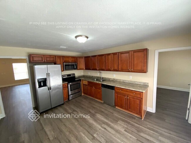 Building Photo - 6000 Westfall Rd