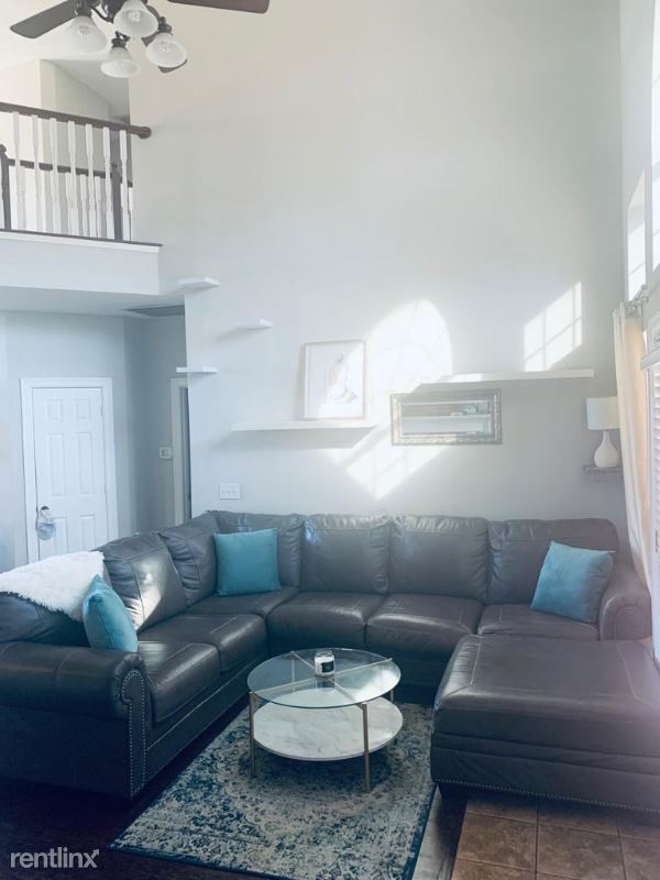 Building Photo - 4 br, 2.5 bath House - 10009 Preston Viney...