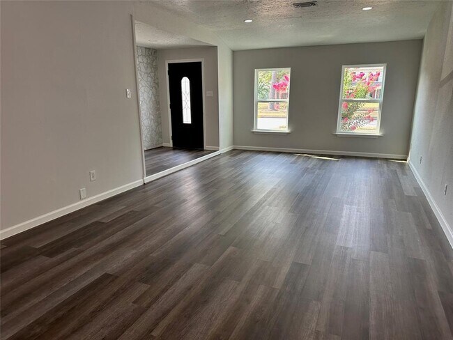 Foto del edificio - 21422 Highland Knolls Dr