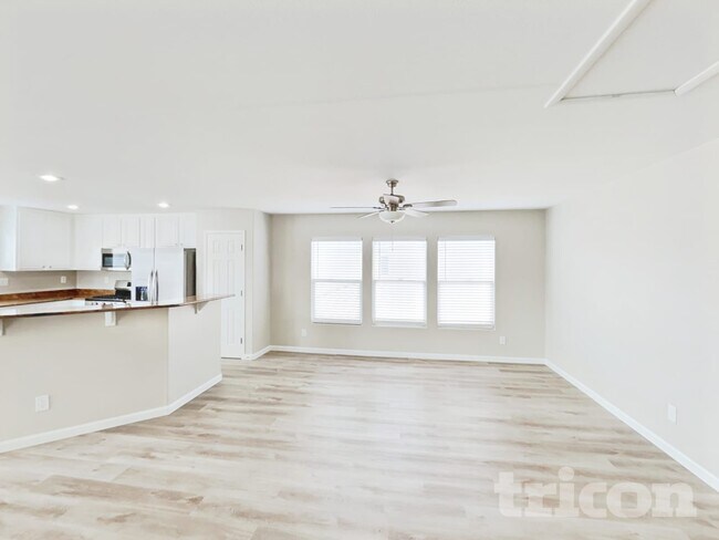 Building Photo - 8737 Dodds Canyon St