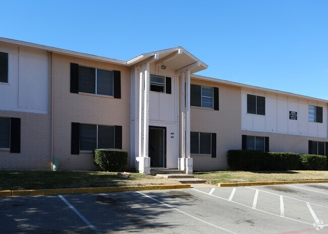 Villas De Sonoma Fka Villas Del Mar Apartments Fort Worth Tx Apartments Com