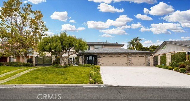 Foto principal - 5300 Fairview Ave