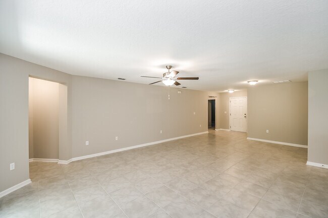 Building Photo - 7355 New Meadows Ct, Jacksonville, FL