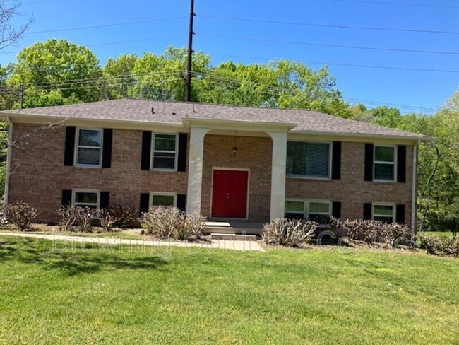 Building Photo - 995 Windrowe Drive