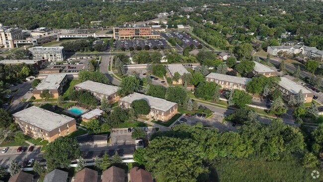  - Heritage Heights Apartments