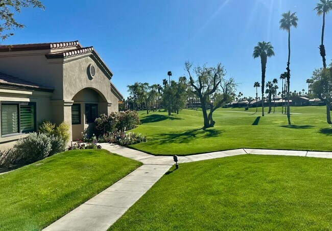 Building Photo - 38894 Lobelia Cir