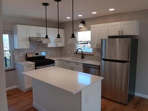 Building Photo - 5636 Biscayne Ave
