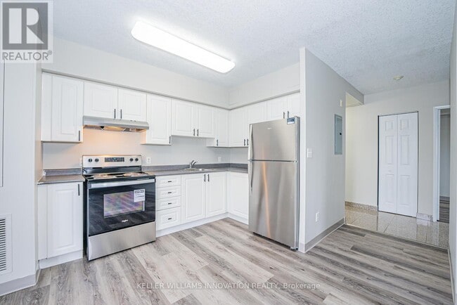 Building Photo - 274 Erb St. W