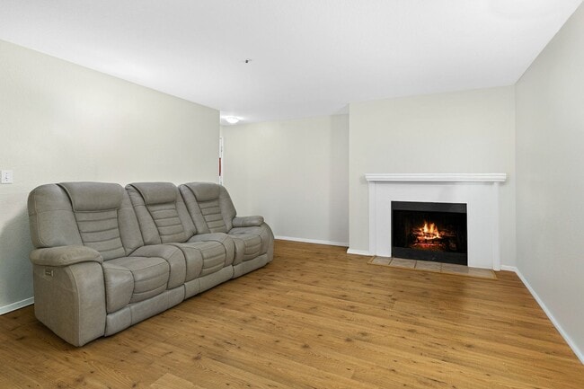 Foto del edificio - 19230 Forest Park Dr NE