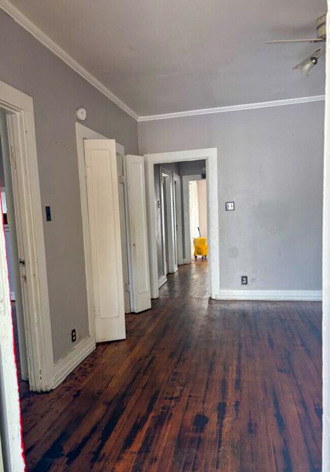 Foto del edificio - 1616 Campbell St