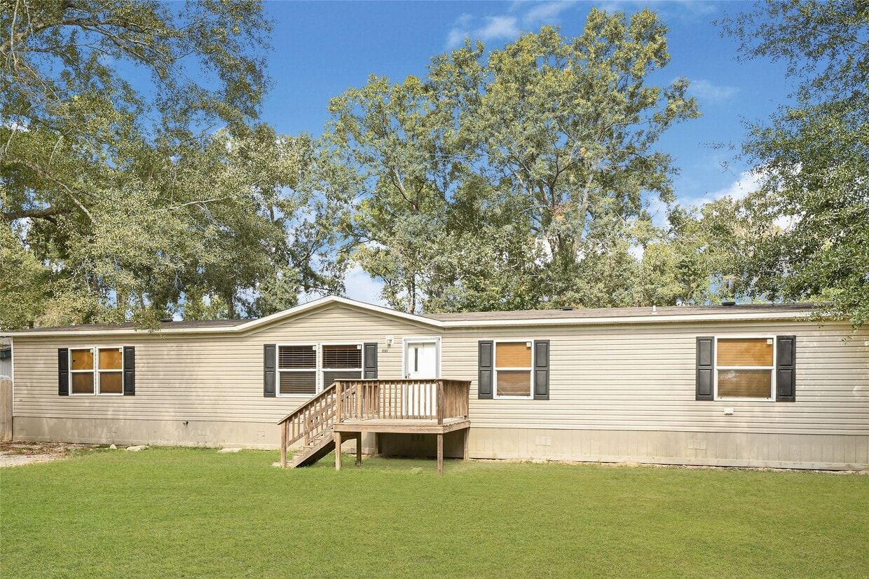 Foto principal - 18565 Huckleberry Ln