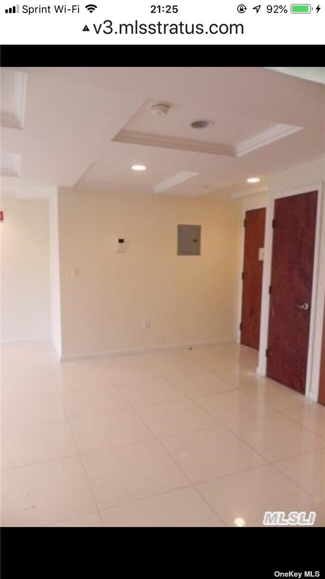 Building Photo - 4 Chelsea Pl