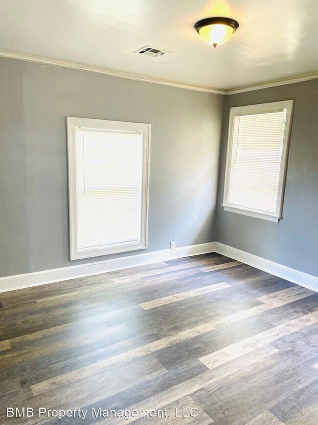 Building Photo - 3 br, 1 bath House - 3852 Narrow lane road