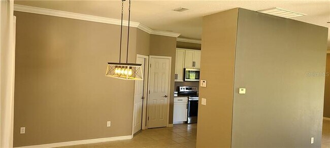 Building Photo - 11259 Creek Haven Dr