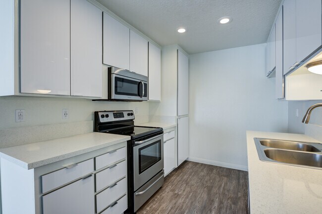 Foto del edificio - Lantern Bay Apartments