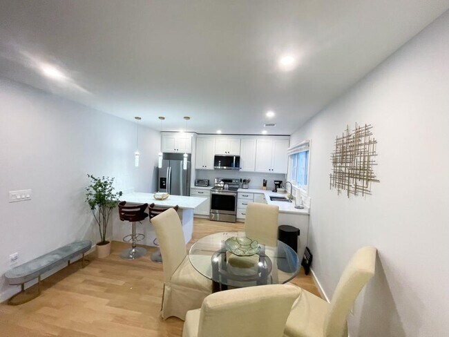 Photo - 2 bedroom in Cambridge MA 02141 Apartment