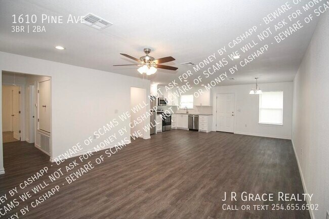 Building Photo - 1610 Pine Ave
