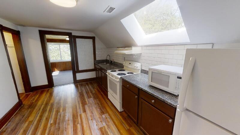 Primary Photo - 1218 W Huron St