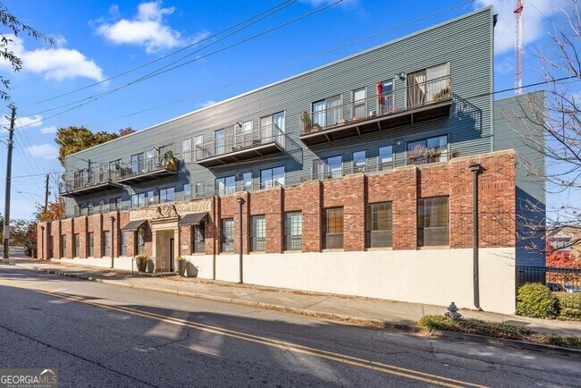 Foto del edificio - 200 North Highland Avenue Northeast