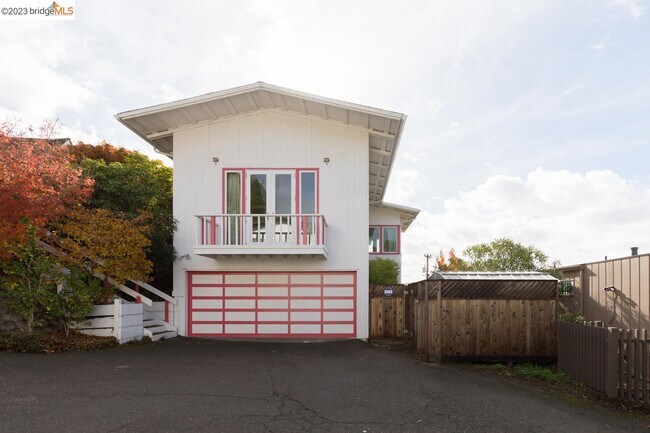Building Photo - 96 Maxwelton Rd