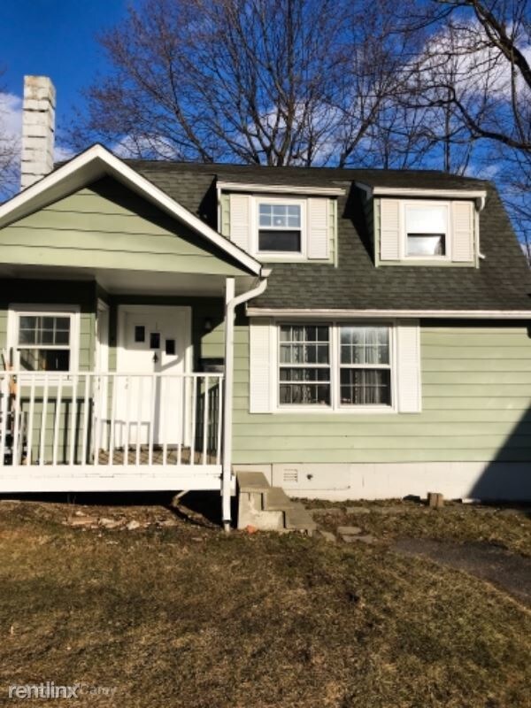 Building Photo - 1 br, 1 bath Apartment - 38 Hanratty St