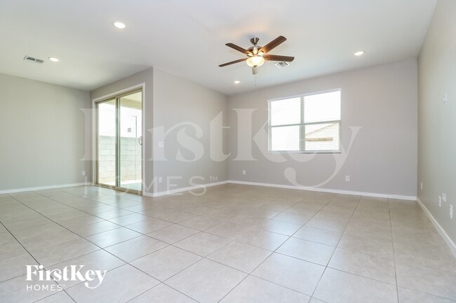 Foto del edificio - 12454 W Gardenia Ct