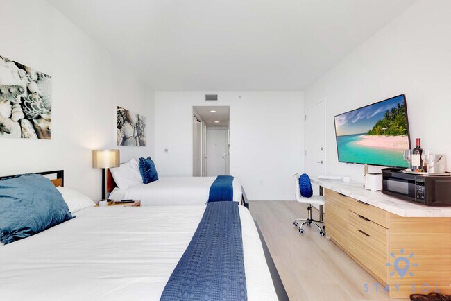 Foto del edificio - 2602 E Hallandale Beach Blvd