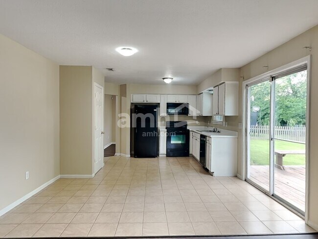 Building Photo - 13943 Wakefield Pl