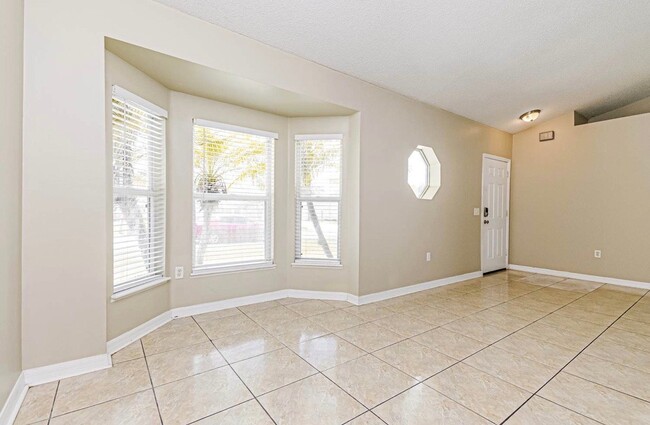 Building Photo - 1161 St Tropez Ct