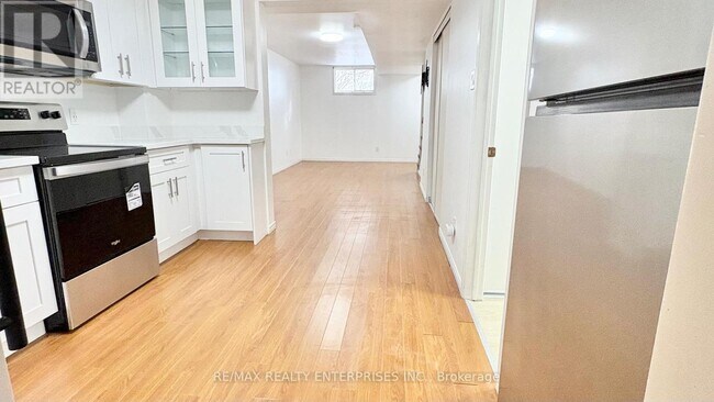 Building Photo - 818 Buttonbush Ct