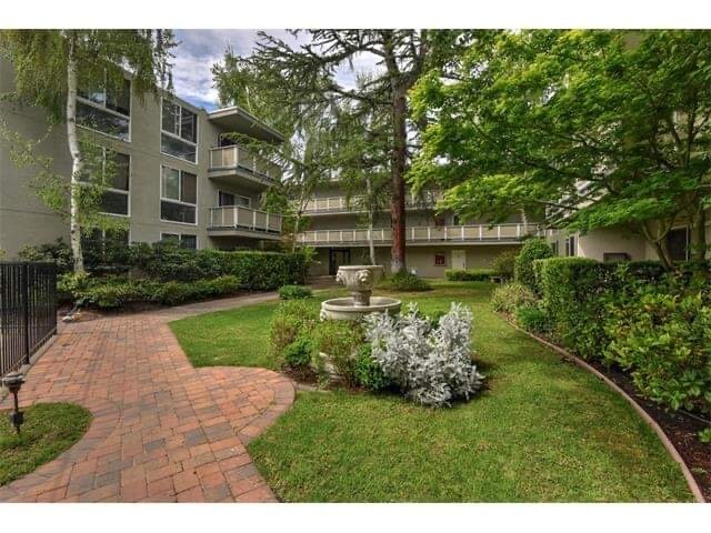 Building Photo - 181 Del Medio Ave