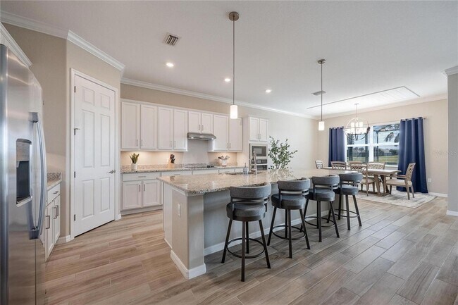 Foto del edificio - 25199 Longmeadow Dr