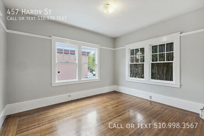 Foto del edificio - 457 Hardy St