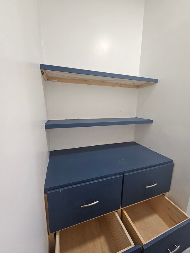 Building Photo - 1909 McCulloh St